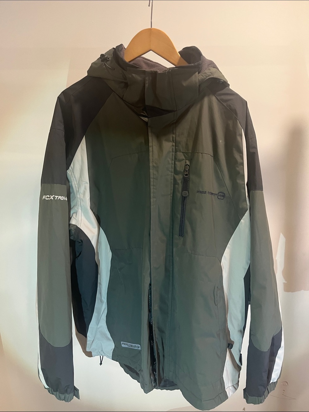 Free Country Olive Green Outdoor Shell Jacket with Dark Trim